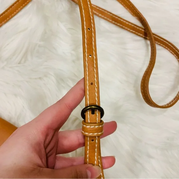 3/$15 Universal Thread Faux Leather Crossbody Bag - Picture 8 of 15
